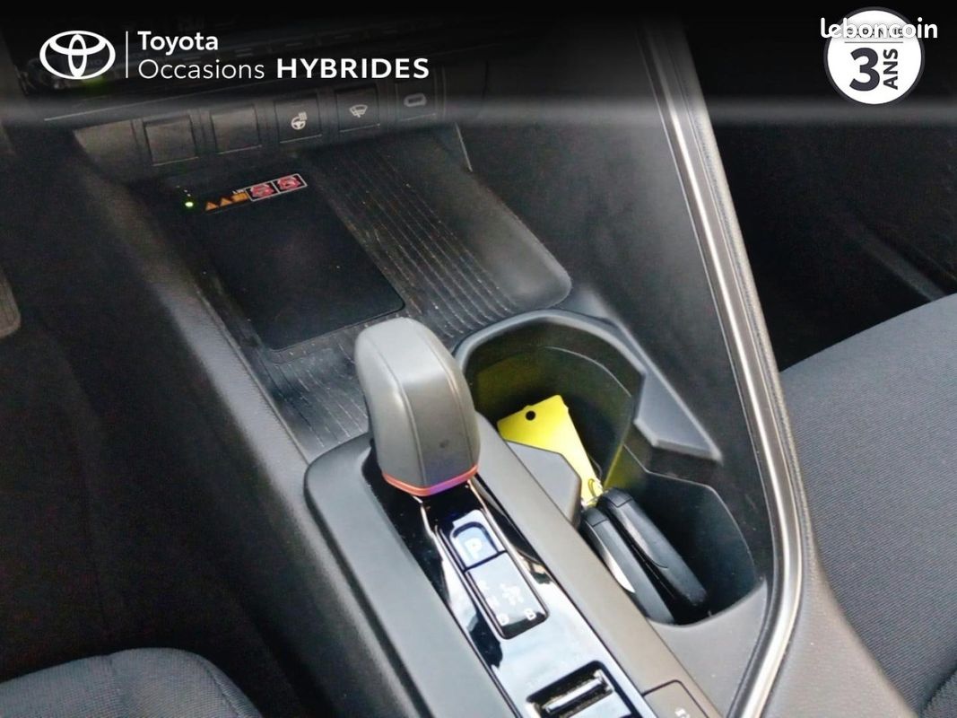 Toyota C-HR 1.8 Hybride 140ch Design MY25 (image 23)