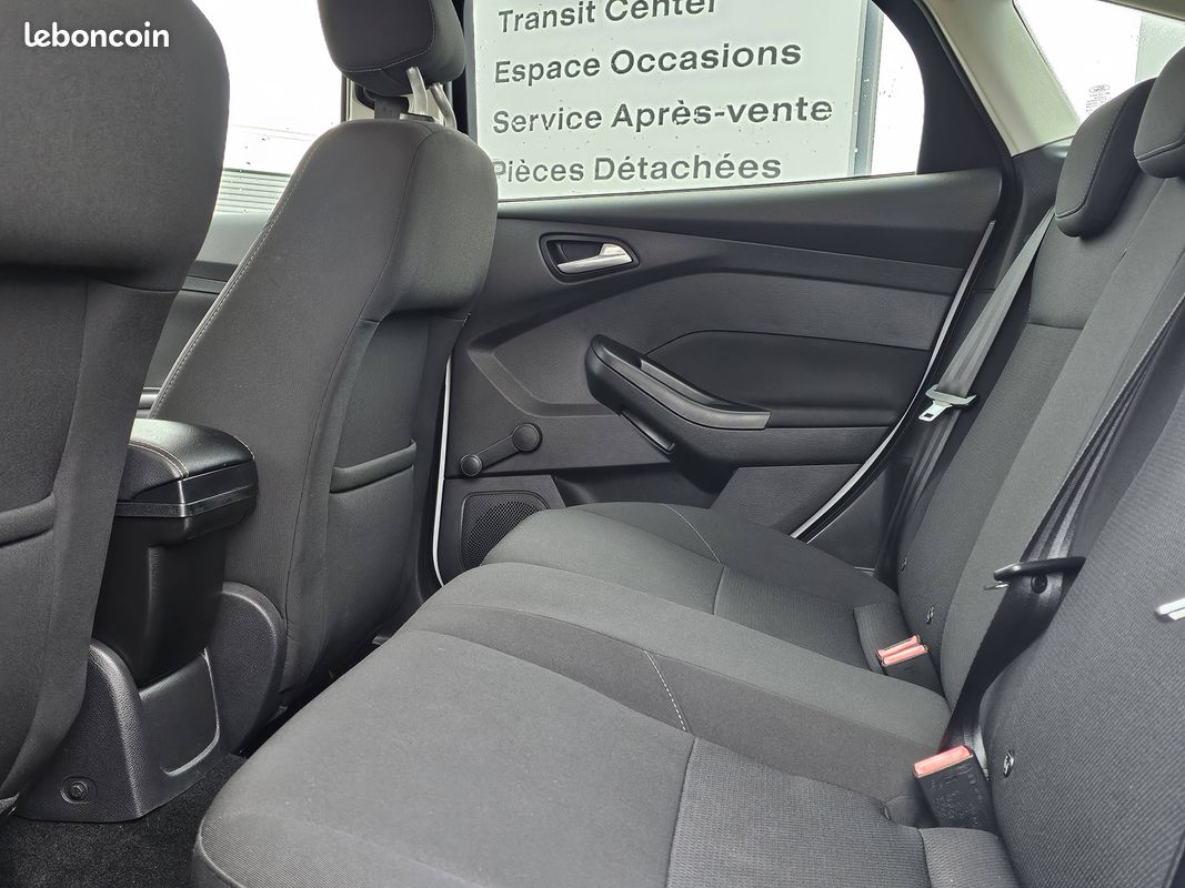 FORD Focus 1.0 EcoBoost 100 S&S 99g Trend (image 6)