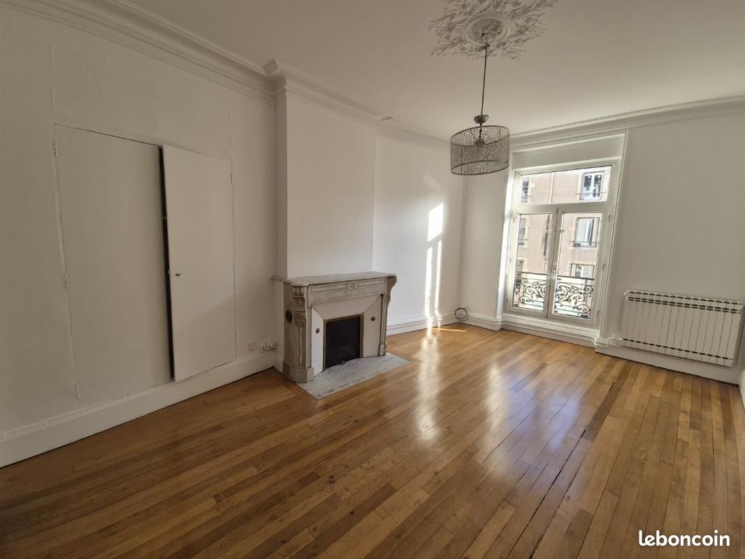 Appartement 3 pièces 97 m² · à Nancy · 97 m² · 800 €/mois