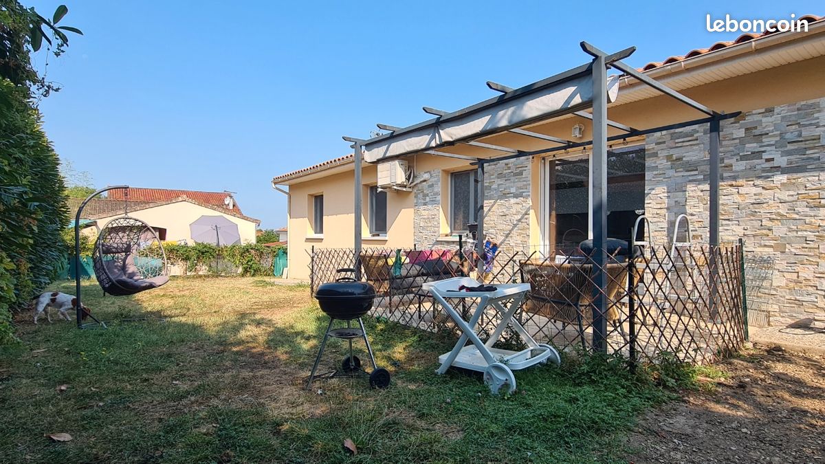 Maison 5 pièces 100 m² · à Soyaux · 100 m² · 930 €/mois