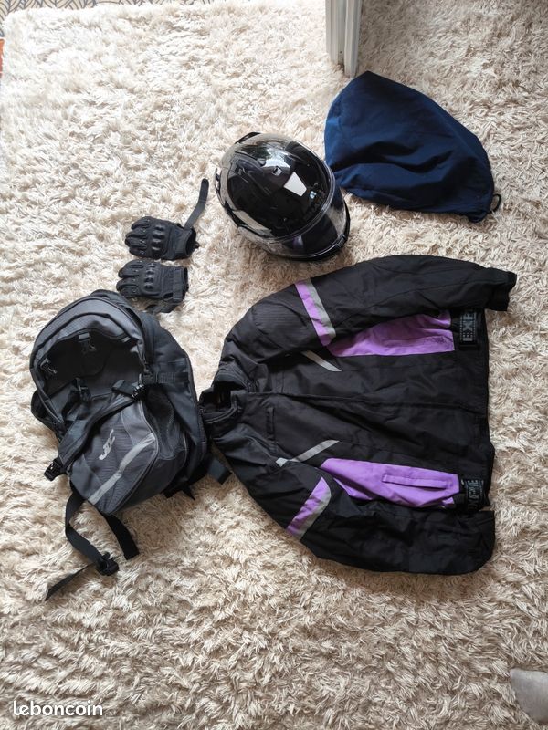 Veste et casque moto femme (image 1)