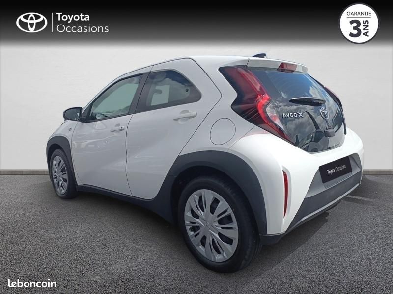 Toyota Aygo X 1.0 VVT-i 72ch Dynamic MY23 (image 2)