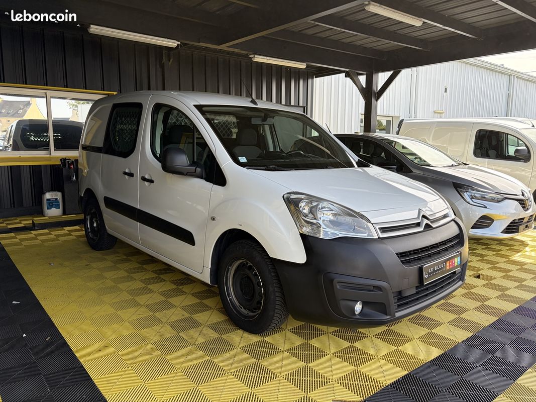Citroen BERLINGO VAN M 1000KG BLUEHDI 75 CLUB (image 3)