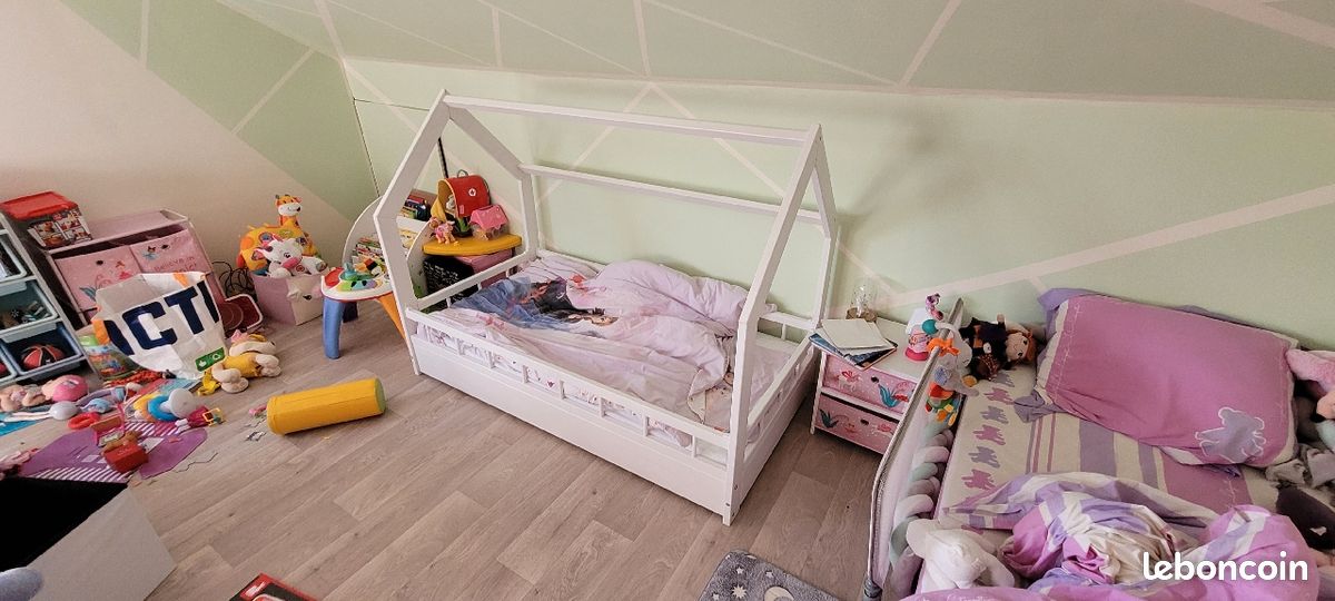 Lit cabane + matelas (image 1)