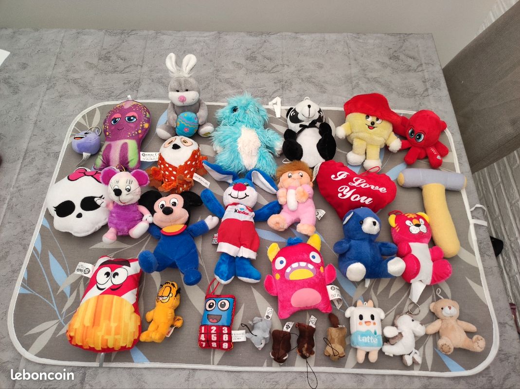 Lot de divers peluches (image 1)