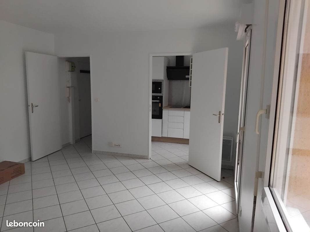 Appartement 1 pièce 27 m² · à Épernon · 27 m² · 600 €/mois