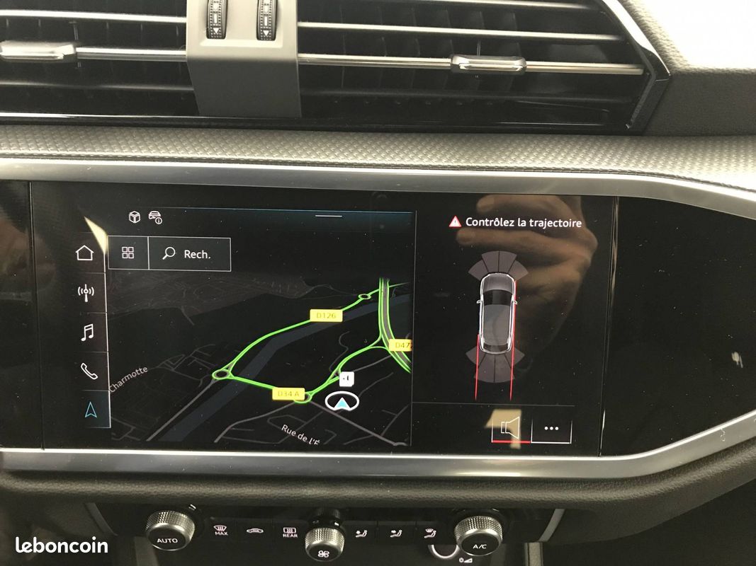 AUDI Q3 Sportback 35 TFSI 150 ch S tronic 7 S line (image 18)