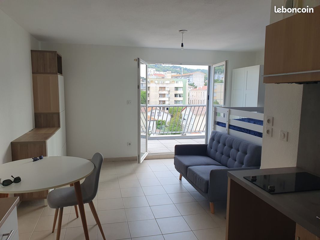 Appartement 1 pièce 27 m² · à Sète · 27 m² · 650 €