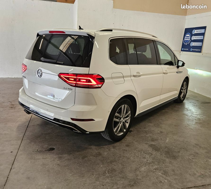 Volkswagen touran r-line - Voitures