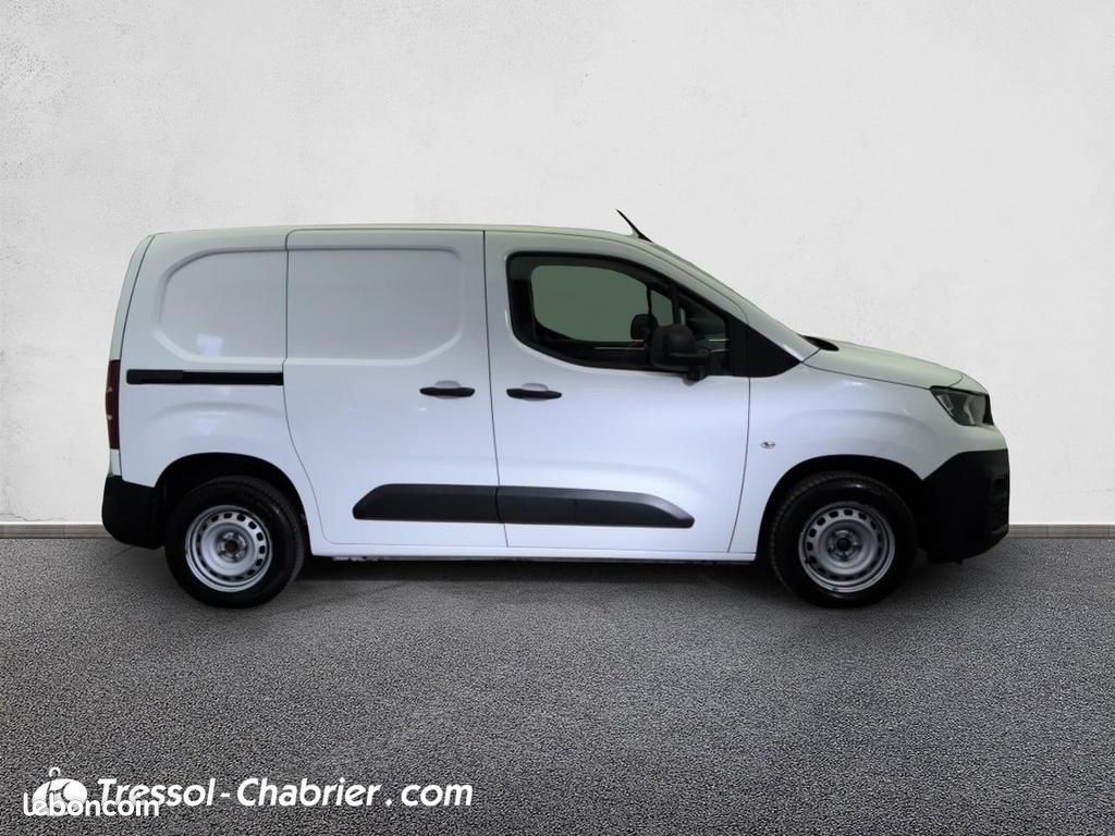 Peugeot Partner FOURGON STANDARD 650 KG BLUEHDI 100 S&S BVM5 ASPHALT (image 12)