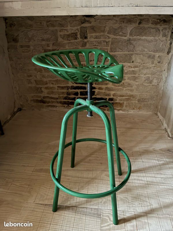 Tabouret à vis siège tracteur ÉTAT NEUF (image 2)