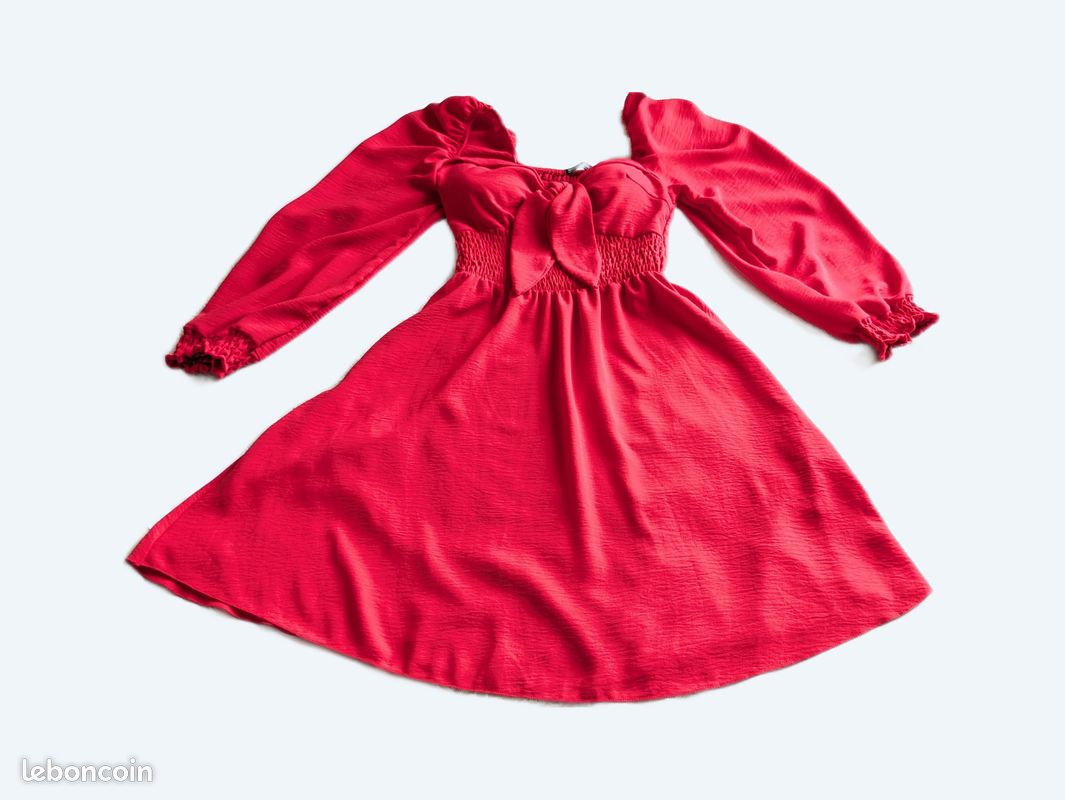 Robe Rouge Bay - Fabriquée En Italie - Taille UK M - Occasion Très Bon état