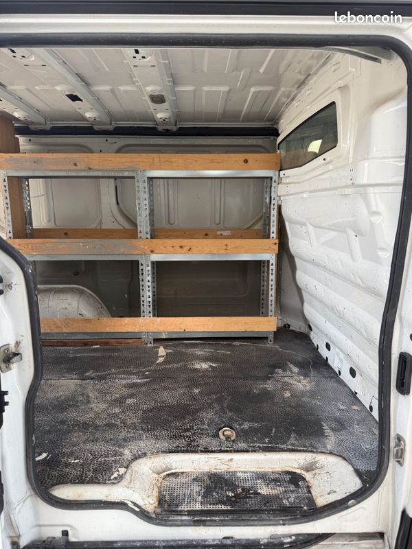 Renault TRAFIC 2.0dci 115 2eme main tres propre (image 13)