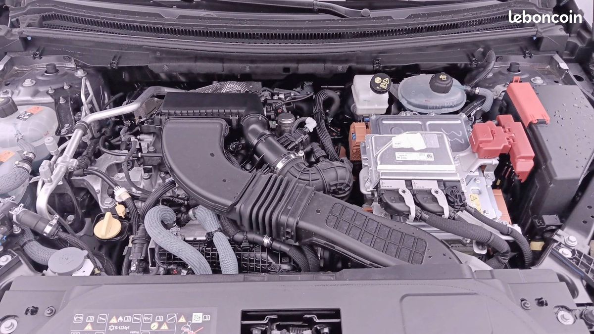 Renault austral e tech hybrid 200 iconic (image 9)