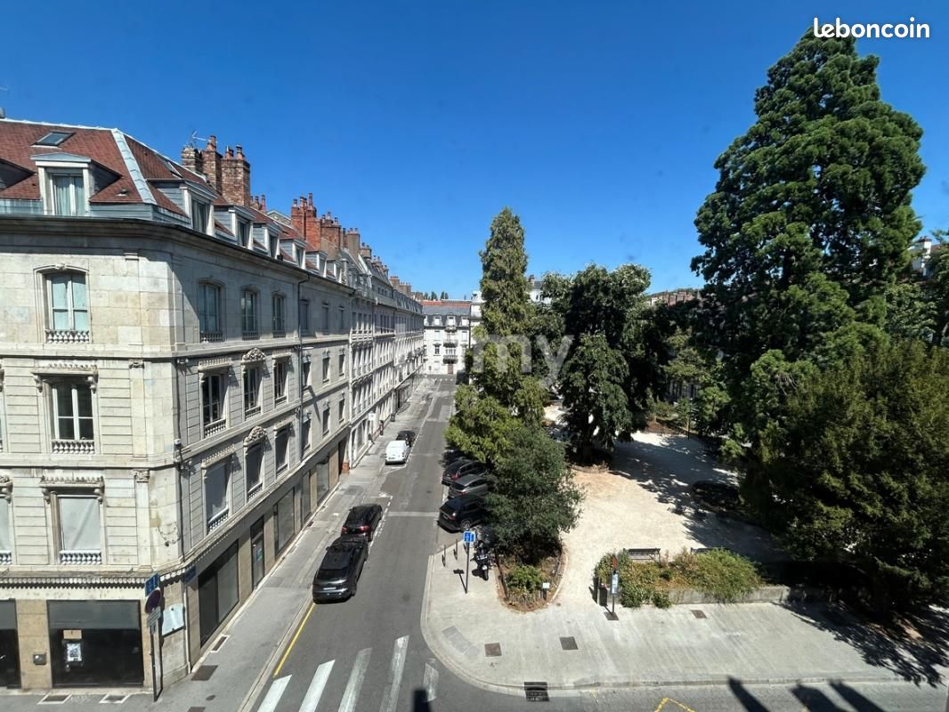 Appartement 4 pièces 126 m² · à Besançon · 126 m² · 1 400 €