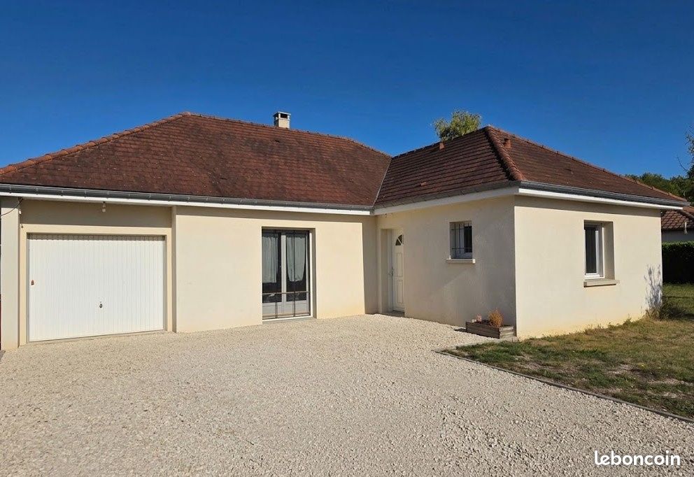 Maison 5 pièces 104 m² · à Villemoyenne · 104 m² · 195 000 €
