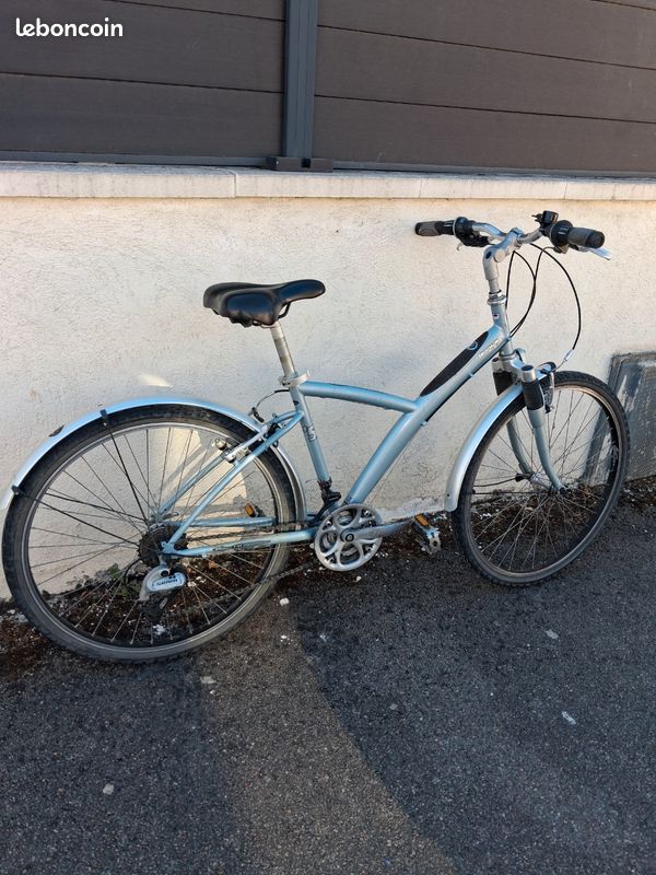 Vélo 26 pouces B'TWIN (image 1)