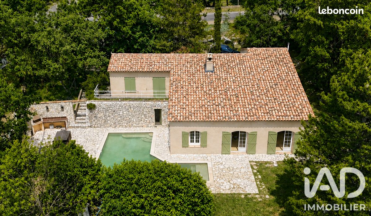 Maison 5 pièces 150 m² · à Saint-Vallier-de-Thiey · 150 m² · 465 000 €
