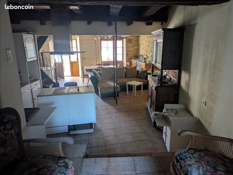 Maison 4 pièces 108 m² · à Génis · 108 m² · 34 200 €