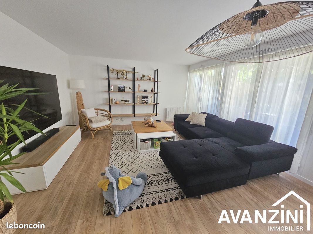 Appartement 3 pièces 80 m² · à Magny-le-Hongre · 80 m² · 359 000 €