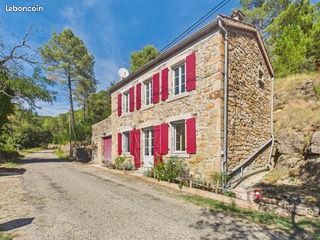 Maison 3 pièces 72 m² · à Saint-André-Lachamp · 72 m² · 199 000 €