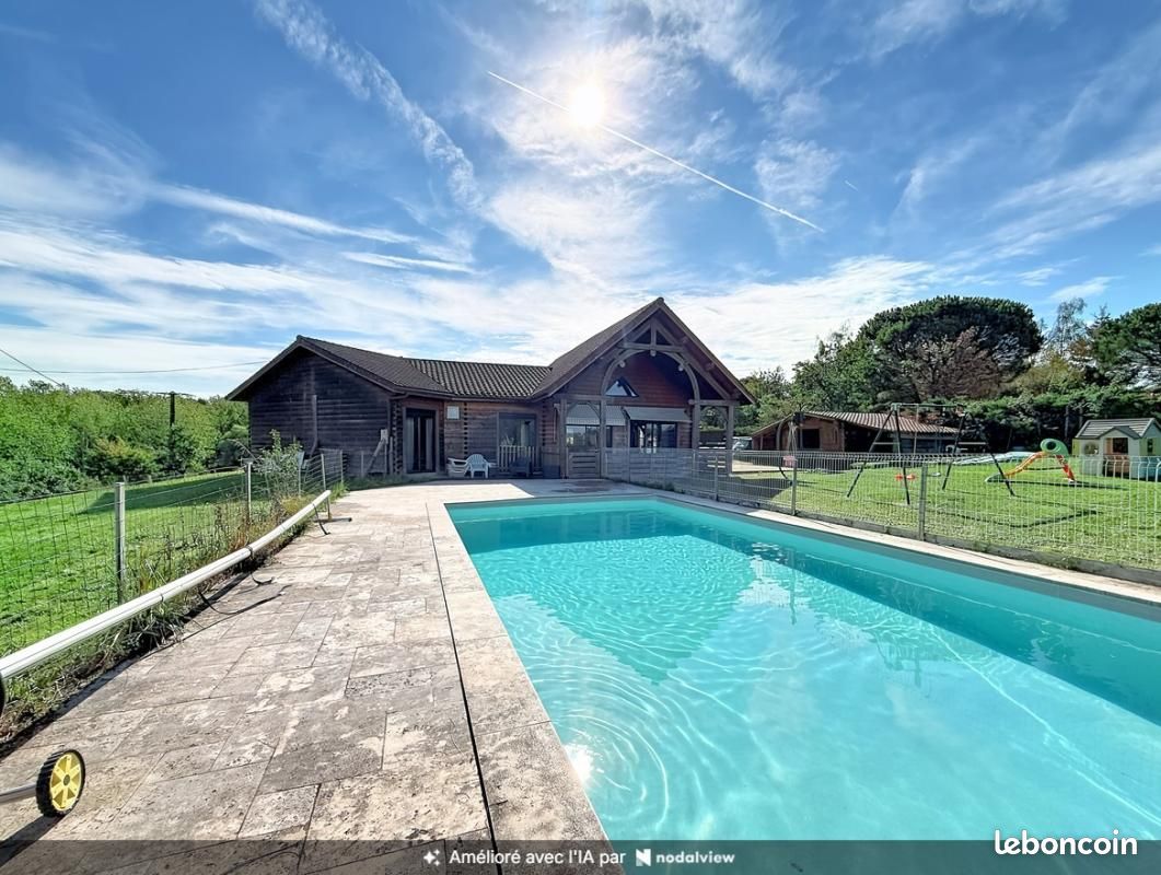Maison 6 pièces 162 m² · à Bassillac et Auberoche · 162 m² · 289 000 €