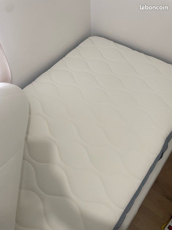 Sommier + matelas IKEA Très bon état (image 1)