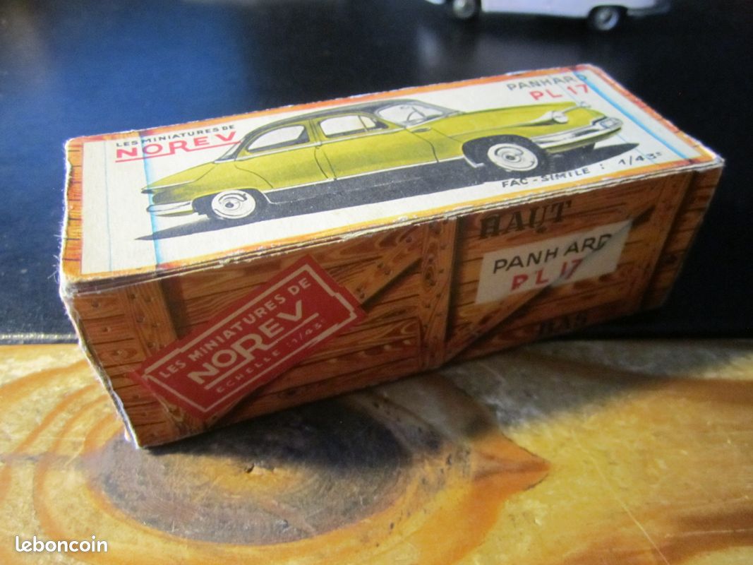NOREV ANCIEN 1/43 PANHARD 24 BT Berline N*85 Couleur Bleu Marine avec boite EUR 160,00 - PicClick FR