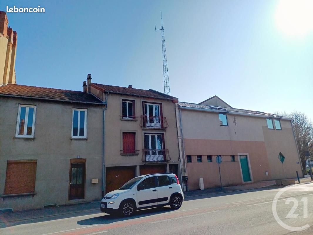 Appartement 3 pièces 80 m² · à Varennes-sur-Allier · 80 m² · 395 €/mois