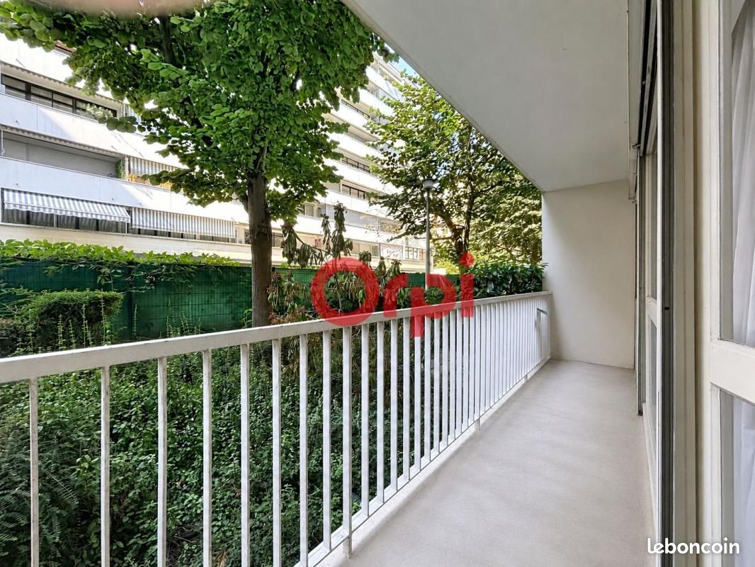 Appartement 4 pièces 95 m² · à Paris · 95 m² · 735 000 €