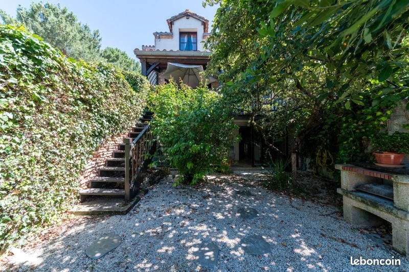 Maison 7 pièces 151 m² · à Lamagistère · 151 m² · 171 359 €