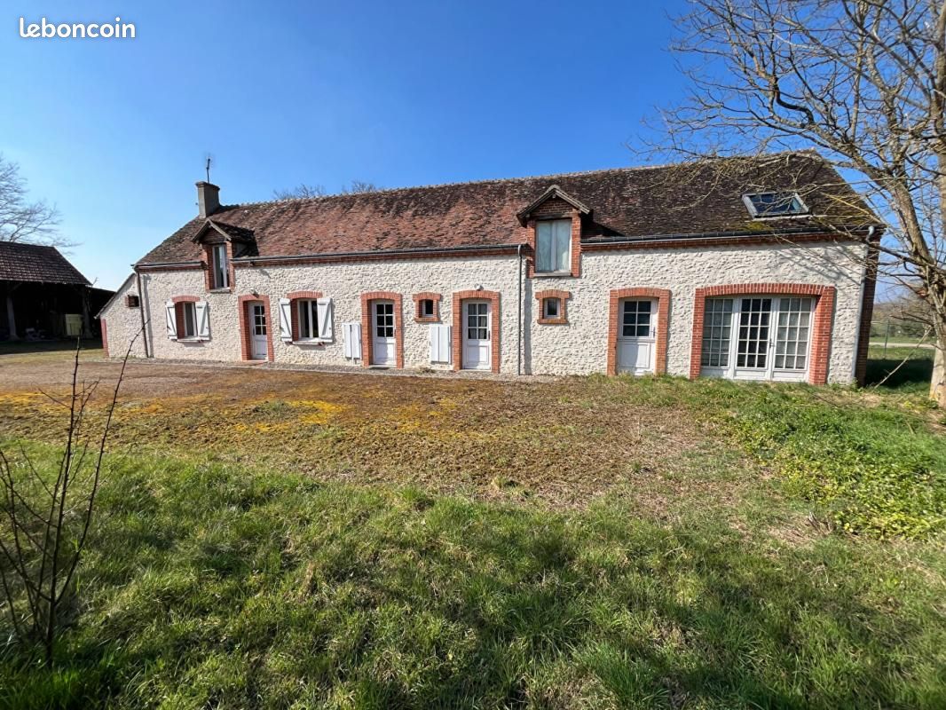 Maison 6 pièces 260 m² · à Chevillon-sur-Huillard · 260 m² · 349 000 €