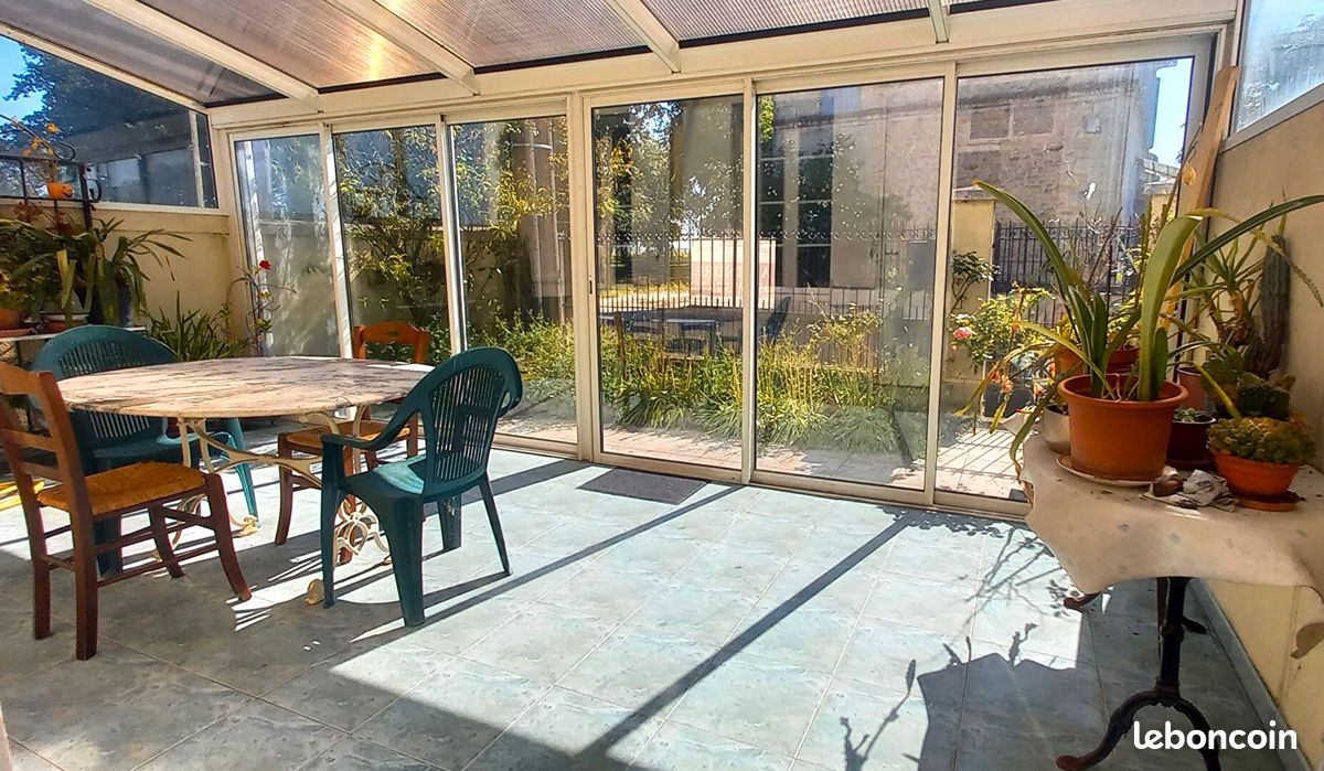 Maison 6 pièces 130 m² · à Saint-Estèphe · 130 m² · 145 000 €