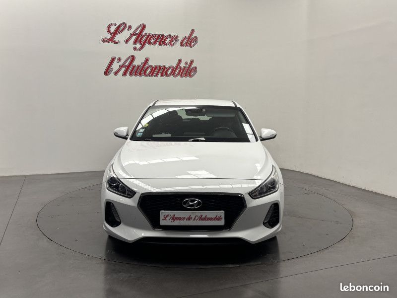 Hyundai I30 1.6 crdi 110 ch Edition 1 / Caméra / GPS / Radar / Climatisation Auto / Ecran / (image 3)