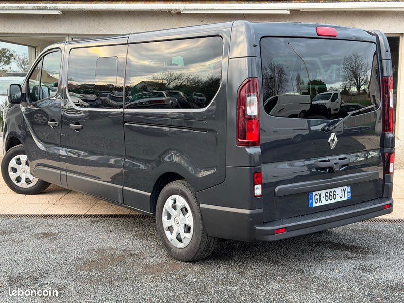 Renault TRAFIC III COMBI 2.0 BLUE DCI 170CH TECHNO AUTO -24 9 PLACES (image 4)