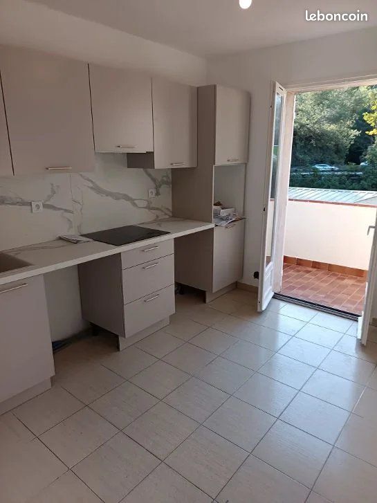 Appartement 3 pièces 72 m² · à Antibes · 72 m² · 1 250 €/mois
