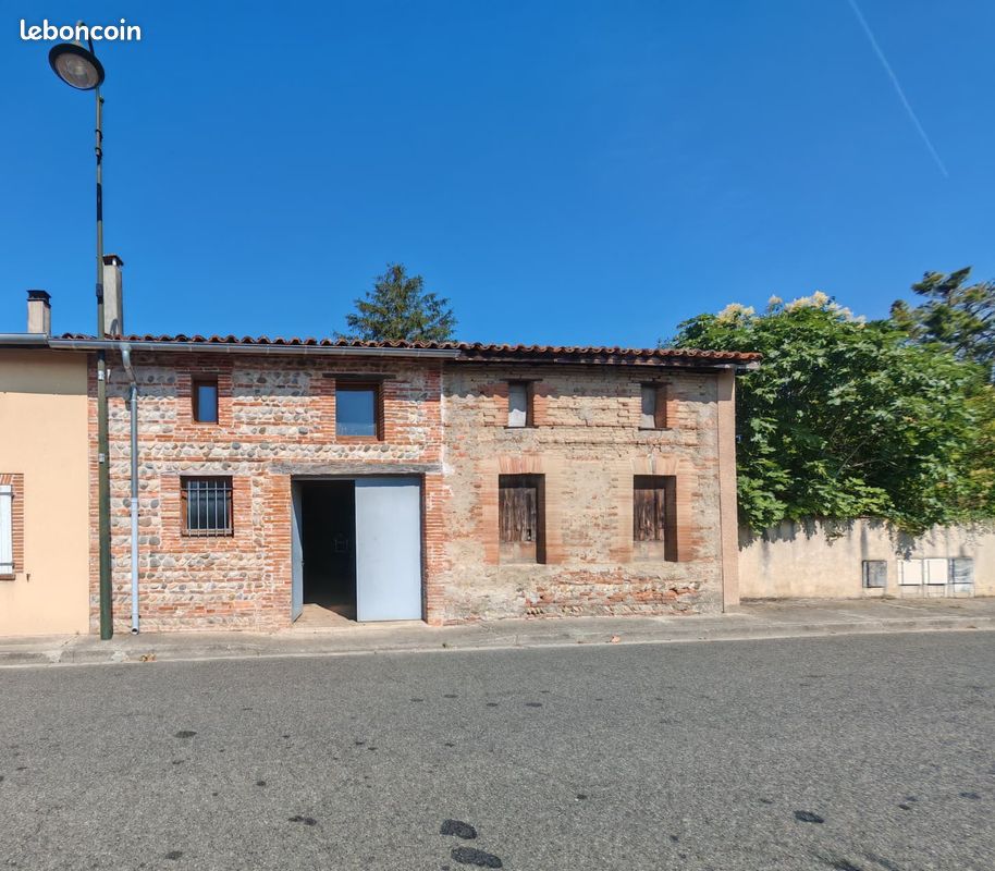 Maison 1 pièce 66 m² · à Villate · 66 m² · 80 000 €