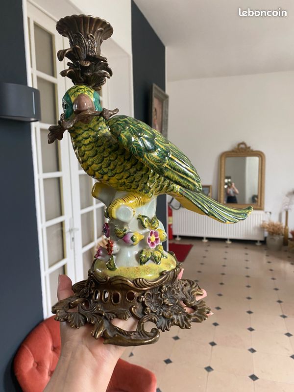Paire de chandeliers en porcelaine de Sèvres et bronze doré du XIXe