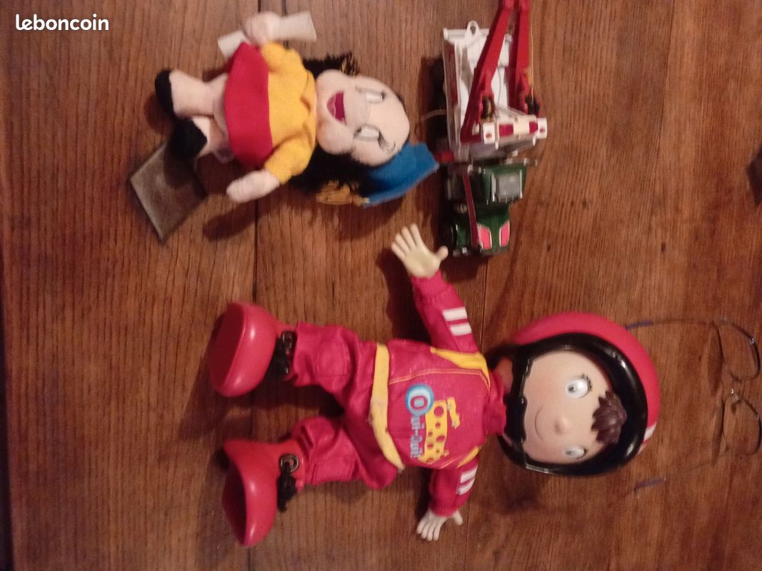 Jouets anciens oui oui. Warner bros camion (image 1)