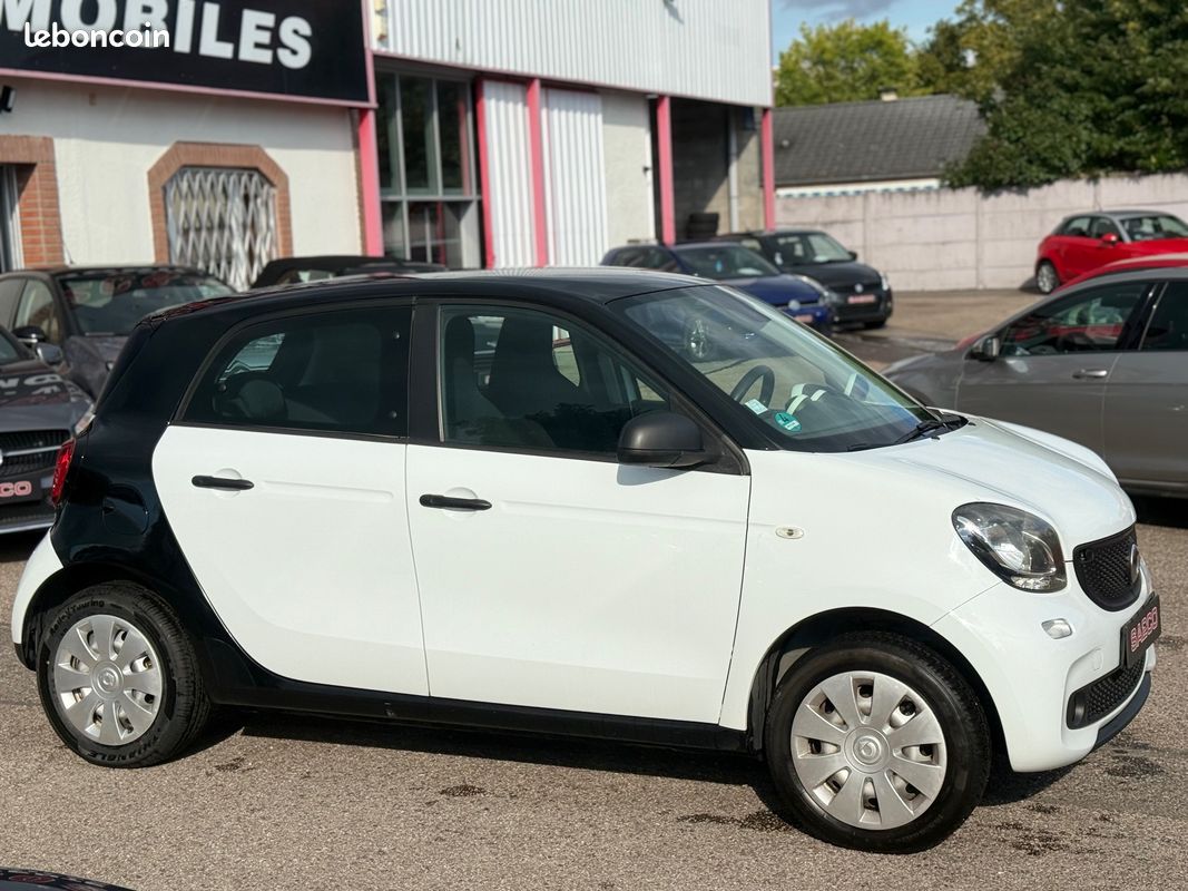SMART FORFOUR 1.0 71 ch S&S * Clim + Régulateur de vitesse (image 3)
