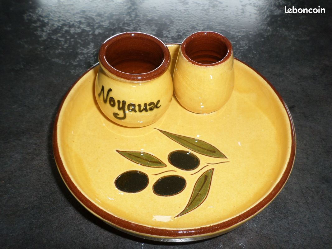 Plat à olives (image 1)