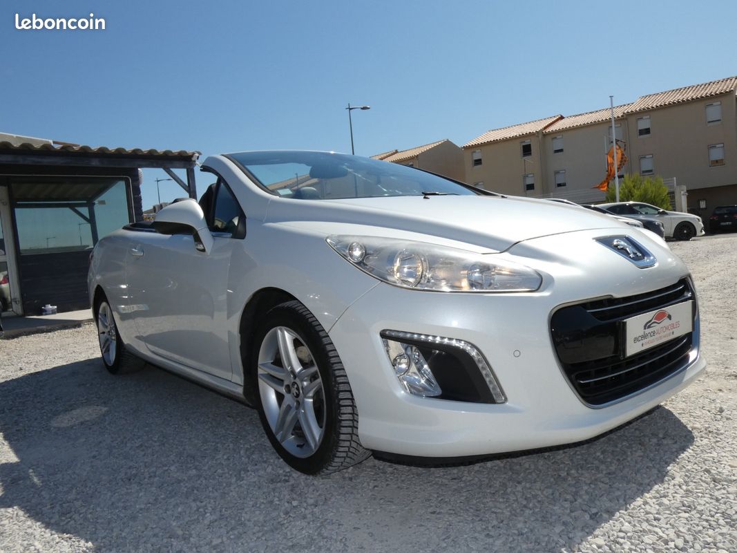 PEUGEOT 308 CC 2.0 HDi 163ch Féline (image 8)