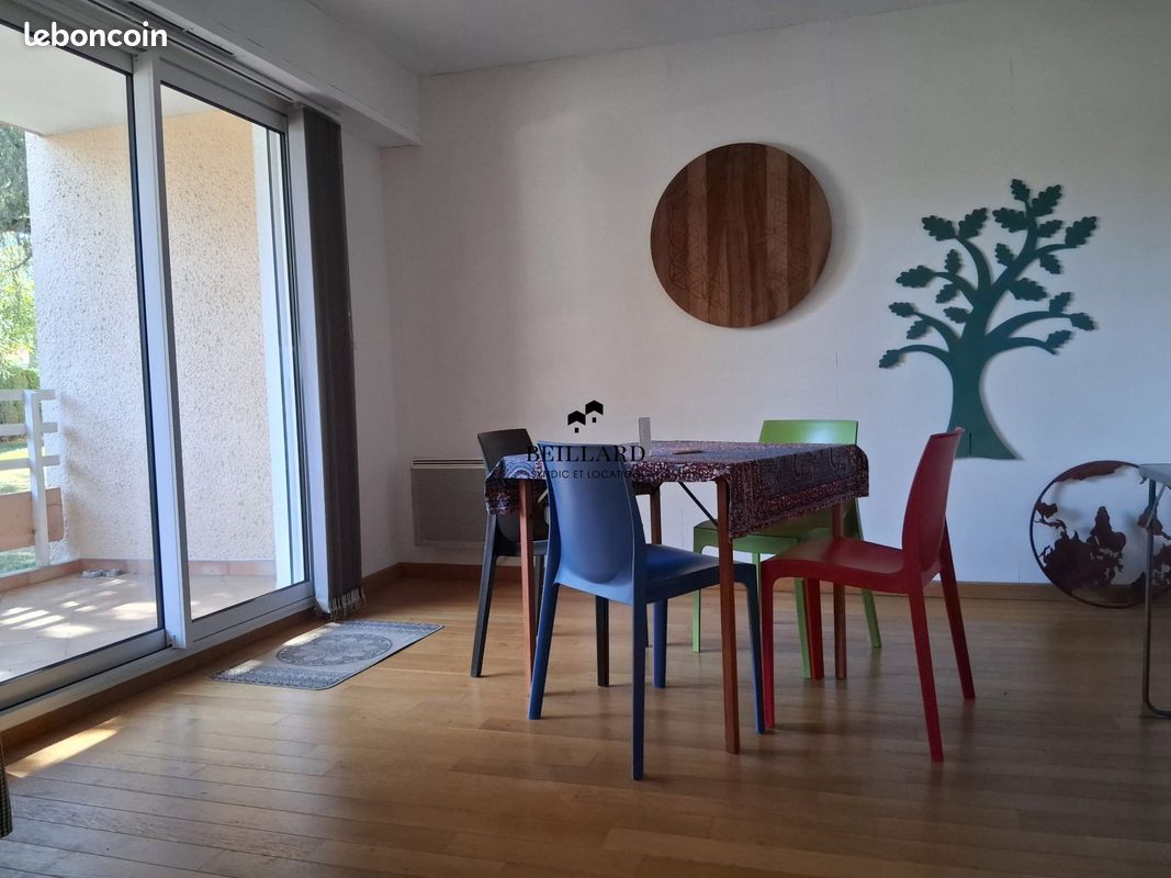 Appartement 3 pièces 77 m² · à Billère · 77 m² · 153 700 €