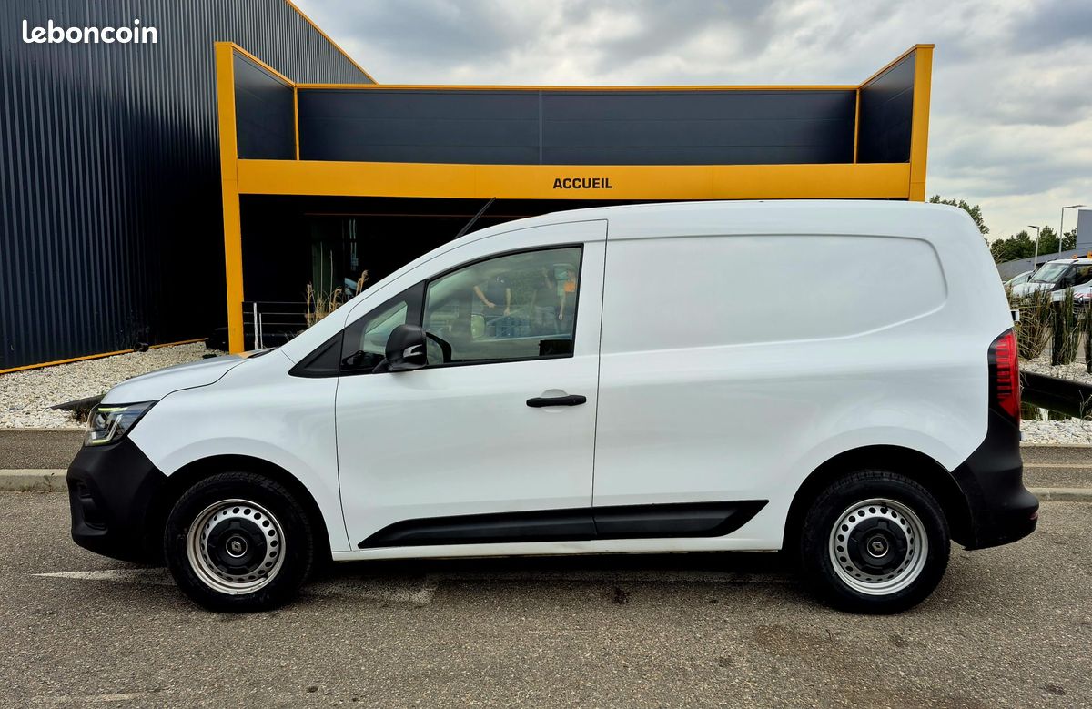 Renault kangoo grand confort 1.5 dci 95 ch 2023 (image 3)