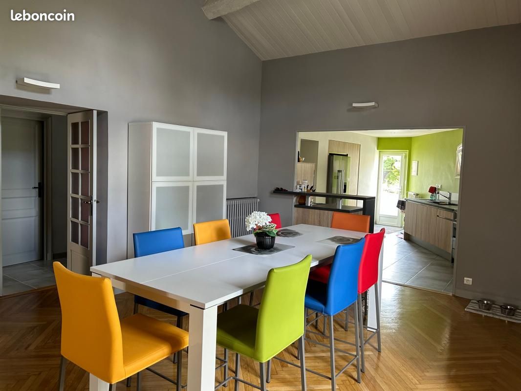 Maison 4 pièces 185 m² - Saint-Pierre-de-Juillers 17400 (image principale 8)