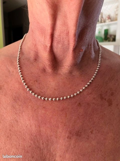 Collier Argenté Maille Boules - Neuf Avec étiquettes, Sans Marque, Couleur Argenté