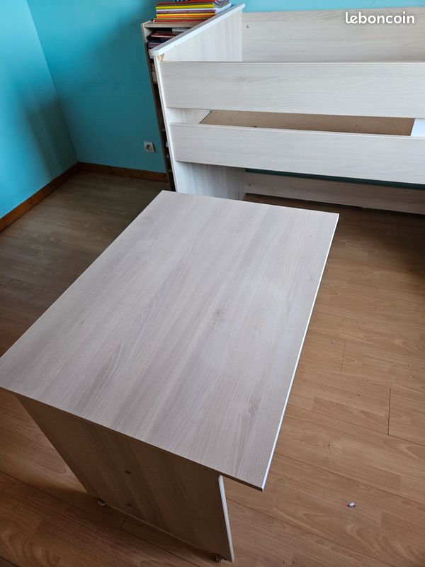 Lit mi-hauteur (image 2)