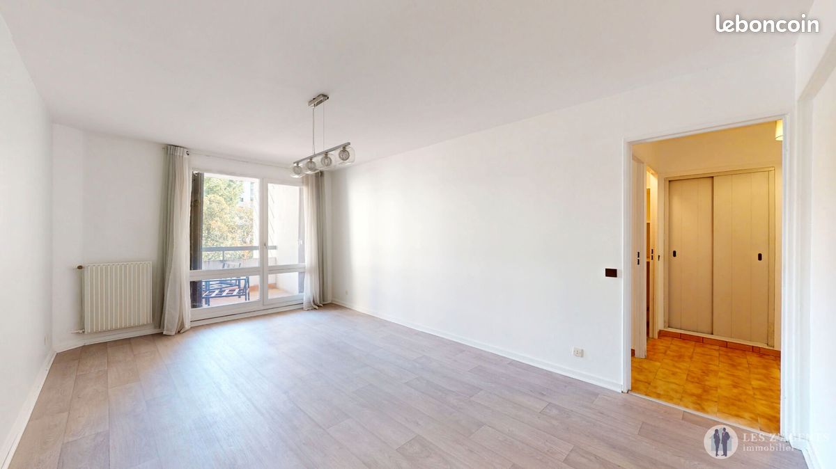 Appartement 3 pièces 68 m² · à Échirolles · 68 m² · 75 000 €