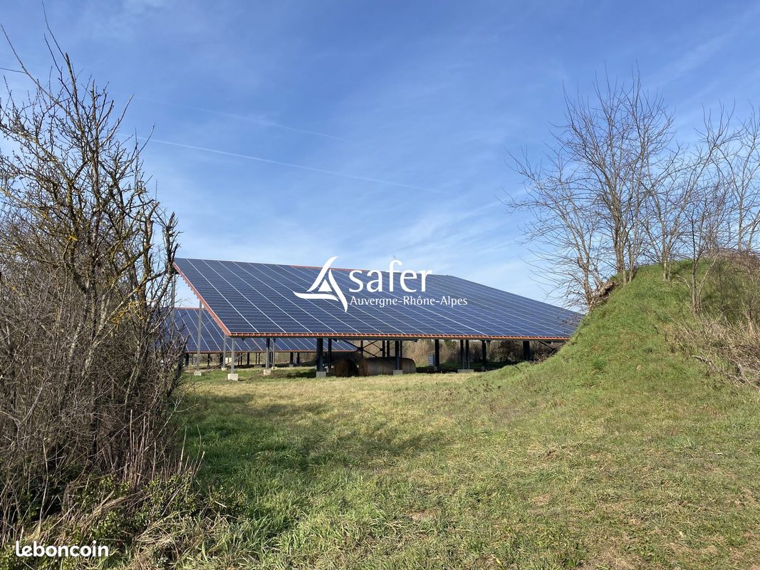 Terrain 5500 m² Satolas-et-Bonce · 230 000 €