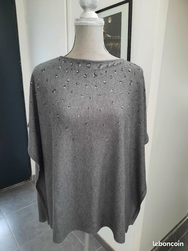 Poncho gris, taille S/M, marque C&A. Neuf, jamais porté (image 1)